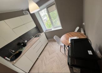 Сдаю в аренду однокомнатную квартиру, 29.2 м2, Кингисепп, Театральная улица, 5