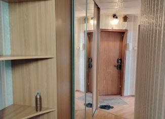 Трехкомнатная квартира на продажу, 65 м2, Челябинск, улица Чичерина, 1