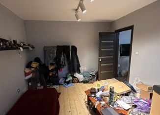 Продам 2-комнатную квартиру, 57 м2, Малоярославец, Московская улица, 57