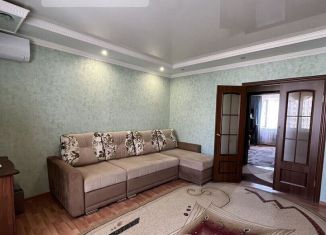 Продам двухкомнатную квартиру, 60.7 м2, Тобольск, 4-й микрорайон, 37/2