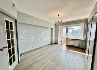 Трехкомнатная квартира на продажу, 71.6 м2, Челябинск, улица Университетская Набережная, 34