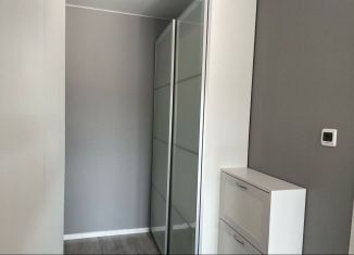 Сдам 1-комнатную квартиру, 40.8 м2, Оренбургская область, улица Поляничко, 3