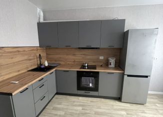 Сдам в аренду трехкомнатную квартиру, 83 м2, Новосибирск, Ленинский район, Спортивная улица, 37