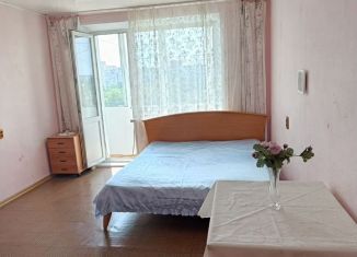 Продаю двухкомнатную квартиру, 48.9 м2, Челябинск, улица Молодогвардейцев, 66Б, Калининский район