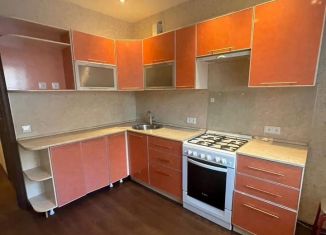 Сдаю в аренду 1-комнатную квартиру, 38 м2, Йошкар-Ола, улица Петрова, 27, микрорайон Молодёжный