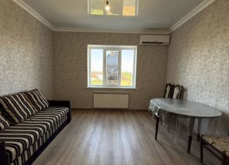 Продам 2-ком. квартиру, 65 м2, Кизляр, улица Островского, 36/1