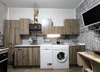 Продается 2-комнатная квартира, 54 м2, Краснодар, улица Генерала Петрова, 9