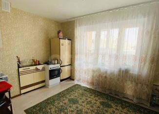 Продаю 1-ком. квартиру, 42 м2, Тюменская область, микрорайон Центральный, 22