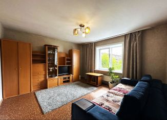 Продам 5-ком. квартиру, 75 м2, Шелехов, 1-й микрорайон, 25