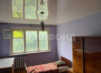 Продам трехкомнатную квартиру, 62 м2, Новосибирск, улица Петухова, 110
