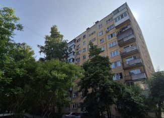 Продаю 3-комнатную квартиру, 60.5 м2, Новосибирск, улица Кошурникова, 37, метро Золотая Нива