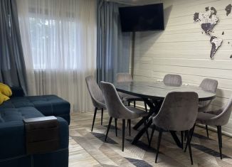 Сдаю дом, 90 м2, поселок городского типа Шерегеш, Кедровая улица, 42