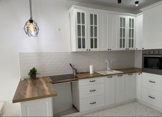 Продам однокомнатную квартиру, 41.4 м2, посёлок Пригородный, Звёздный проспект, 1/1, ЖК Барселона