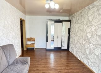 Продаю 1-ком. квартиру, 30.4 м2, Златоуст, проспект 30-летия Победы, 14