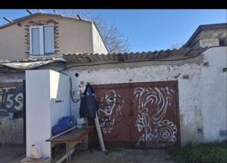 Гараж на продажу, Саки