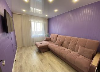 Сдача в аренду однокомнатной квартиры, 30 м2, Тобольск, 7-й микрорайон, 39Б