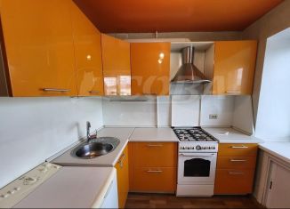 Сдам в аренду однокомнатную квартиру, 36 м2, Тюмень, улица Мельникайте, 58, Ленинский округ