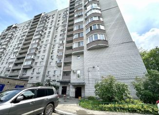 Сдаю в аренду 4-комнатную квартиру, 100 м2, Тюмень, Холодильная улица, 138