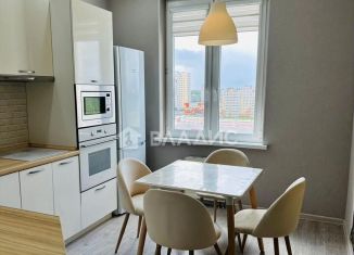 Сдается однокомнатная квартира, 37.7 м2, Тобольск, 15-й микрорайон, 18