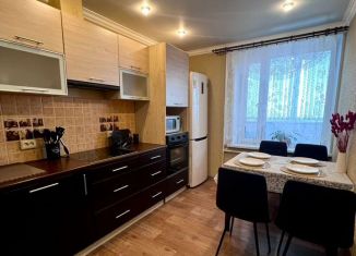 Сдается в аренду однокомнатная квартира, 39 м2, Петрозаводск, Лыжная улица, 12