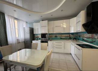 Сдача в аренду трехкомнатной квартиры, 75 м2, Димитровград, улица Славского, 18Б