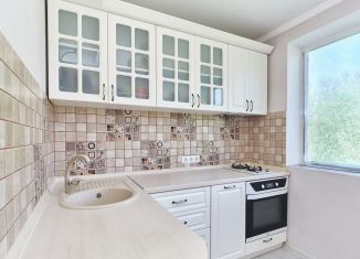 Сдаю 3-ком. квартиру, 56.4 м2, Тюмень, Севастопольская улица, 17