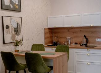 Сдам квартиру студию, 30 м2, Тюмень, улица Республики, 204к11