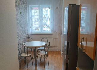 Сдается 1-ком. квартира, 43.3 м2, Тюмень, улица Василия Гольцова, 3, Восточный округ