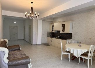 Сдам 2-ком. квартиру, 125 м2, Махачкала, улица Лизы Чайкиной, 52Л