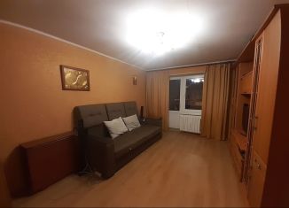 Сдаю четырехкомнатную квартиру, 77.6 м2, Петергоф, Гостилицкое шоссе, 7к1