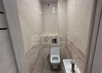 Сдается в аренду трехкомнатная квартира, 102 м2, Тюмень, улица Павла Шарова, 23, ЖК Пятый квартал