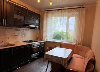 Сдам 3-ком. квартиру, 63.2 м2, Пенза, Стадионная улица, 4