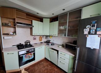 Сдается в аренду 3-комнатная квартира, 67 м2, Сыктывкар, Петрозаводская улица, 54, район Орбита