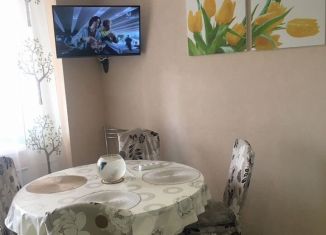 Аренда 2-комнатной квартиры, 70 м2, Чебоксары, проспект Максима Горького, 12