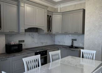 Аренда двухкомнатной квартиры, 82 м2, Чечня, бульвар М.А. Эсамбаева, 11