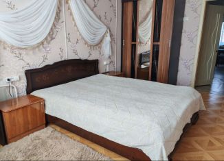 Сдаю в аренду двухкомнатную квартиру, 52.4 м2, Приморско-Ахтарск, Первомайская улица, 79