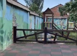 Продаю дом, 300 м2, посёлок городского типа Семендер, улица Кирова, 3