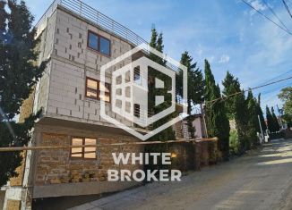 Продаю таунхаус, 220 м2, посёлок городского типа Партенит, Ламбатская улица