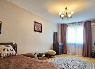 Сдам в аренду 2-комнатную квартиру, 50 м2, Сочи, Волгоградская улица, 28, микрорайон Завокзальный