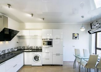 Сдаю в аренду 2-ком. квартиру, 64.3 м2, Тюмень, улица Максима Горького, 68к1, ЖК Даудель