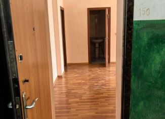 Сдаю в аренду 2-комнатную квартиру, 75 м2, Махачкала, улица Абдуразака Шахбанова, 18Б