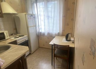Сдаю в аренду 2-ком. квартиру, 44 м2, Междуреченск, проспект 50 лет Комсомола, 67