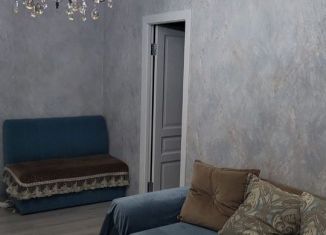 Сдаю в аренду 2-ком. квартиру, 60 м2, Грозный, улица Хамзата У. Орзамиева, 50