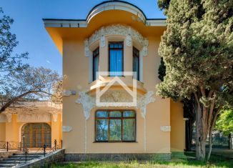 Продам дом, 280 м2, Алупка, площадь Ленина