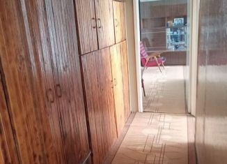 Сдача в аренду 2-ком. квартиры, 42 м2, Тихвин, 3-й микрорайон, 1