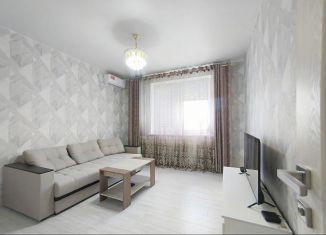 Сдается в аренду двухкомнатная квартира, 54 м2, Краснодар, улица Красных Партизан