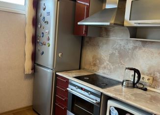 Сдача в аренду однокомнатной квартиры, 36 м2, Петрозаводск, улица Софьи Ковалевской, 9
