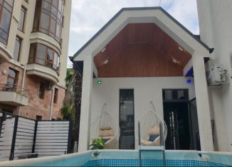 Дом в аренду, 63 м2, Сочи, улица Островского, 27/1, микрорайон Центральный