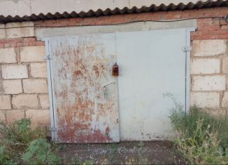 Продам гараж, 30 м2, село Икряное, Школьная улица