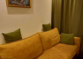 Сдам двухкомнатную квартиру, 50 м2, Сочи, улица Революции, 14, микрорайон Черемушки